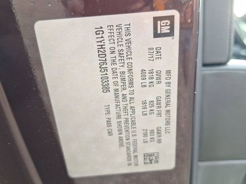 Certified 2018 Chevrolet Corvette Stingray Coupe w/ Z51 1LT image 18