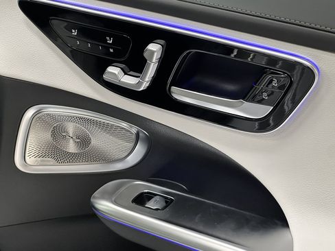 New 2026 Mercedes-Benz C 300 4MATIC Sedan image 16