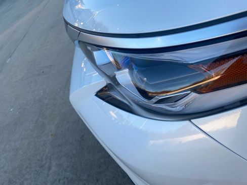 Used 2023 Toyota Sienna Platinum image 30