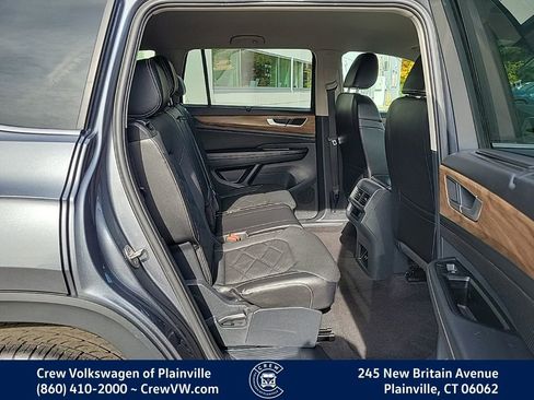 Certified 2024 Volkswagen Atlas SE image 44