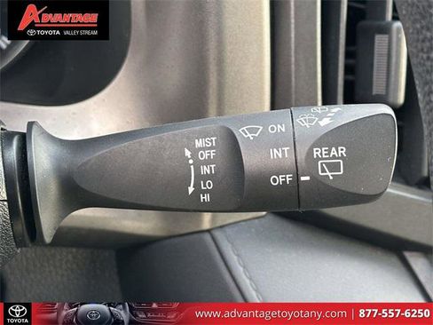 Certified 2018 Toyota RAV4 LE image 26