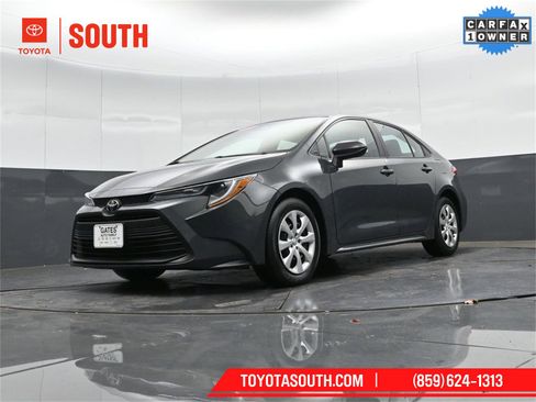 Used 2023 Toyota Corolla LE image 38