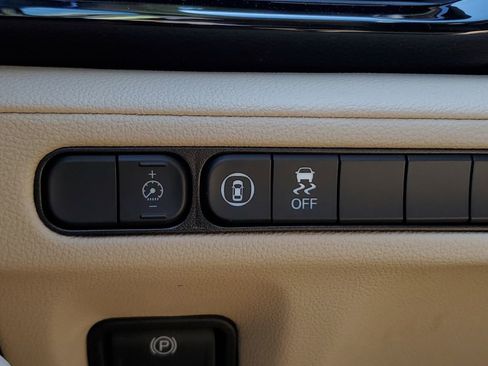 New 2026 Acura MDX SH-AWD image 31