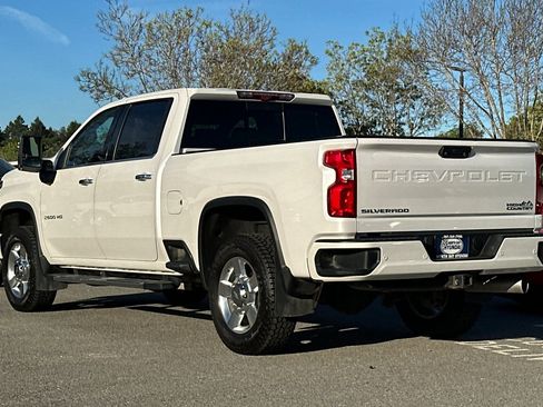 Used 2022 Chevrolet Silverado 2500 High Country w/ Z71 Off-Road Package image 6