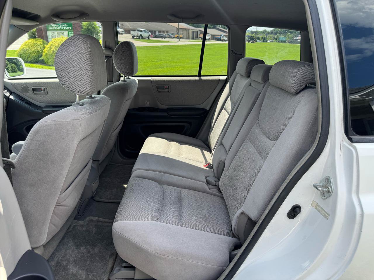 Used 2002 Toyota Highlander 2WD w/ Preferred Pkg image 18