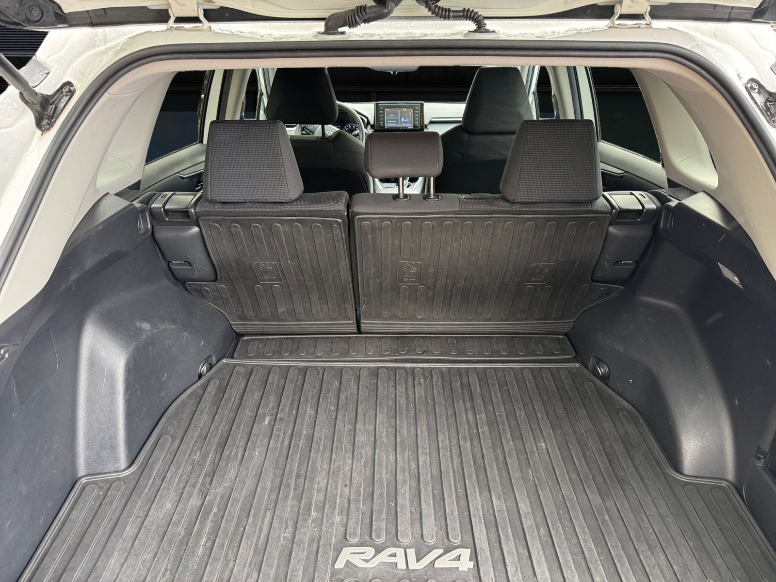 Used 2020 Toyota RAV4 LE w/ All Weather Liner Package AWD/4WD image 9