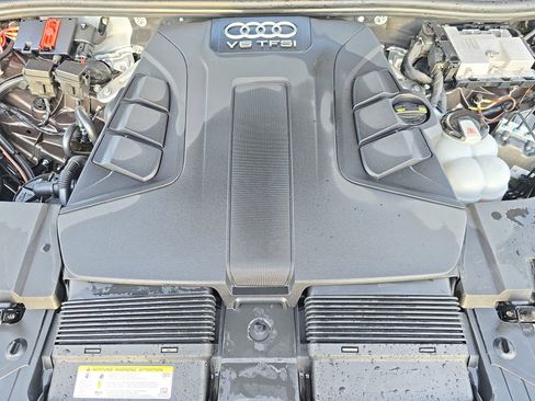 Used 2018 Audi Q7 3.0T Premium Plus w/ Premium Plus Package image 29