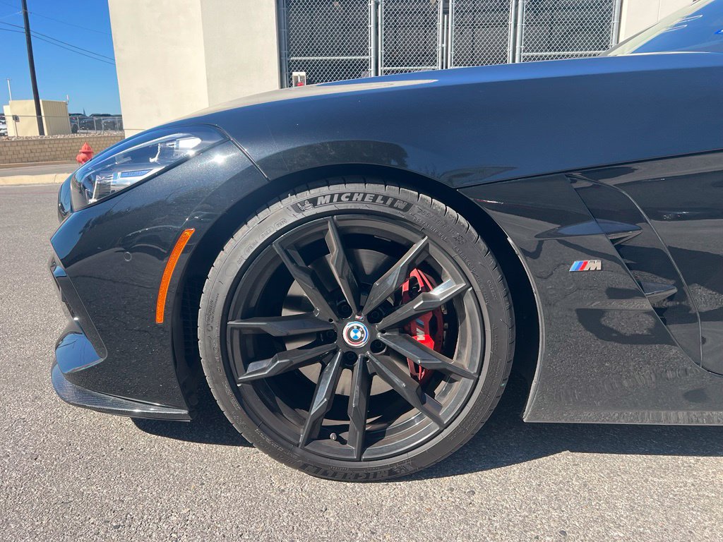 Used 2022 BMW Z4 M40i w/ Premium Package RWD image 6