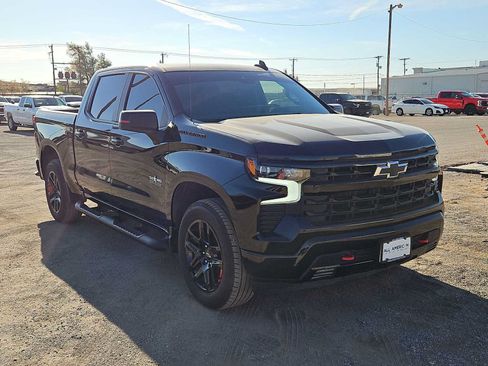 Used 2025 Chevrolet Silverado 1500 RST w/ Redline Edition AWD/4WD image 2