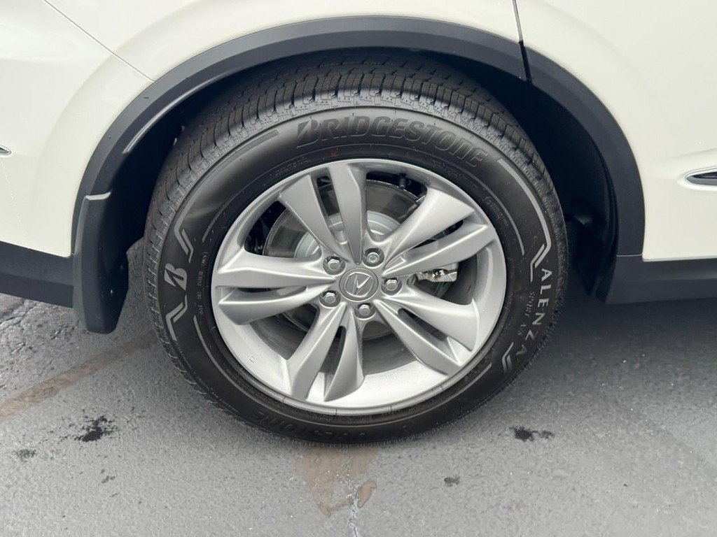 Certified 2026 Acura MDX SH-AWD image 9