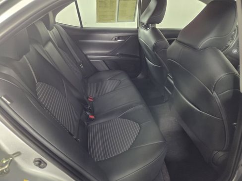 Used 2018 Toyota Camry SE FWD image 28