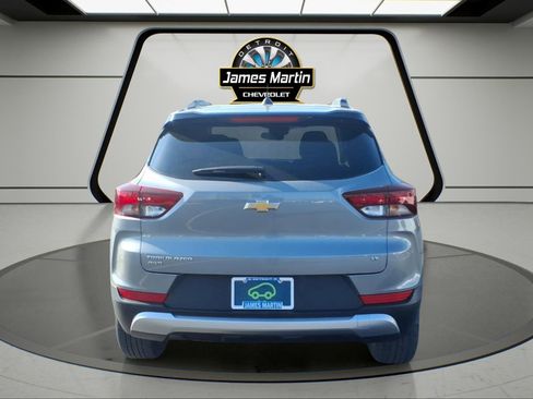 Used 2025 Chevrolet TrailBlazer LT AWD/4WD image 5