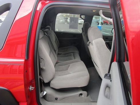 Used 2005 Chevrolet Avalanche Z66 w/ Sun And Sound Package image 24