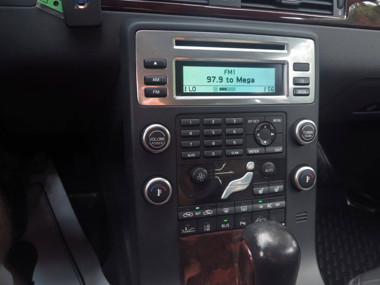 Used 2008 Volvo XC70 3.2 AWD/4WD image 9