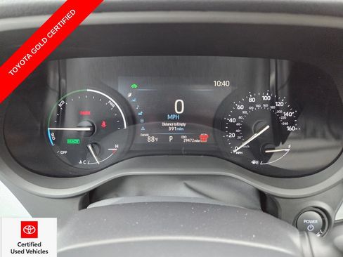 Certified 2025 Toyota Sienna XLE FWD image 33