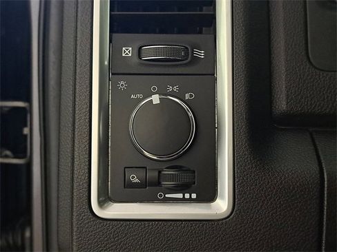 Used 2024 RAM 1500 Classic SLT image 23