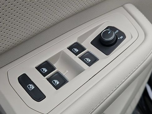 New 2026 Volkswagen Atlas SE AWD/4WD image 17