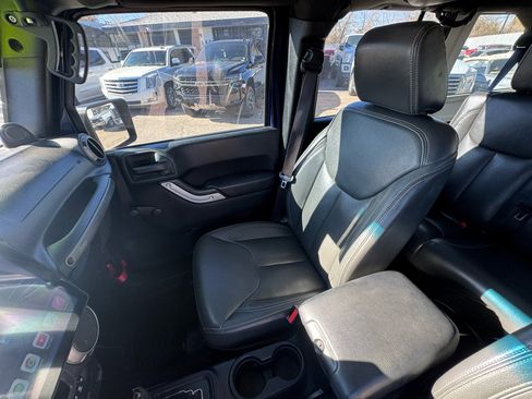Used 2013 Jeep Wrangler Unlimited Sport image 15