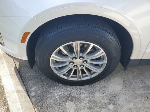 Used 2019 Cadillac XT5 Luxury FWD image 4