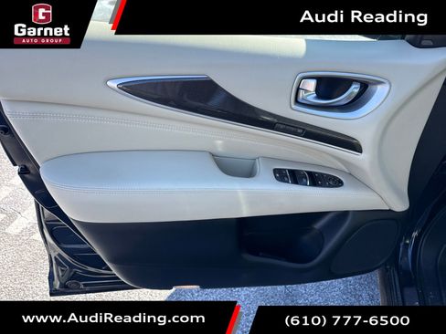 Used 2019 INFINITI QX60 Luxe w/ Essential Package image 12