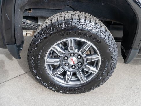 Used 2024 GMC Sierra 1500 AT4 w/ Technology Package image 36