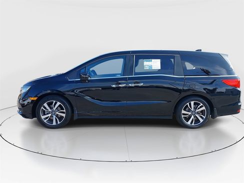 Used 2023 Honda Odyssey Touring image 8