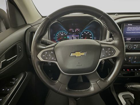 Used 2019 Chevrolet Colorado LT w/ Colorado RST Special Edition AWD/4WD image 11