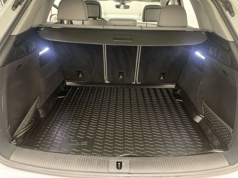 Used 2023 Audi Q5 2.0T Prestige w/ Prestige Package image 21