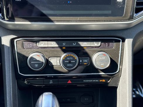 Used 2023 Volkswagen Atlas SE w/ Black Wheel Package AWD/4WD image 6