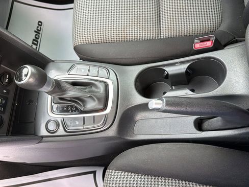 Used 2020 Hyundai Kona SEL Plus image 11
