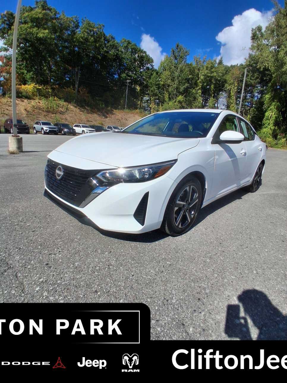 Used 2024 Nissan Sentra SV FWD image 7