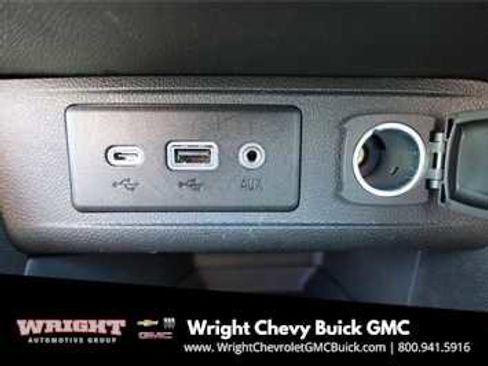 Used 2022 Buick Encore GX Essence w/ Experience Buick Package image 18