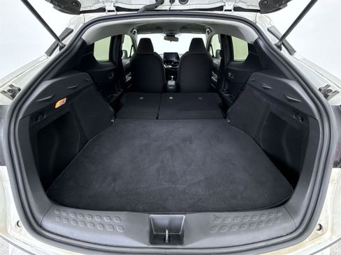 Used 2021 Toyota C-HR LE image 42