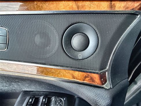 Used 2019 Lincoln Nautilus Reserve image 23