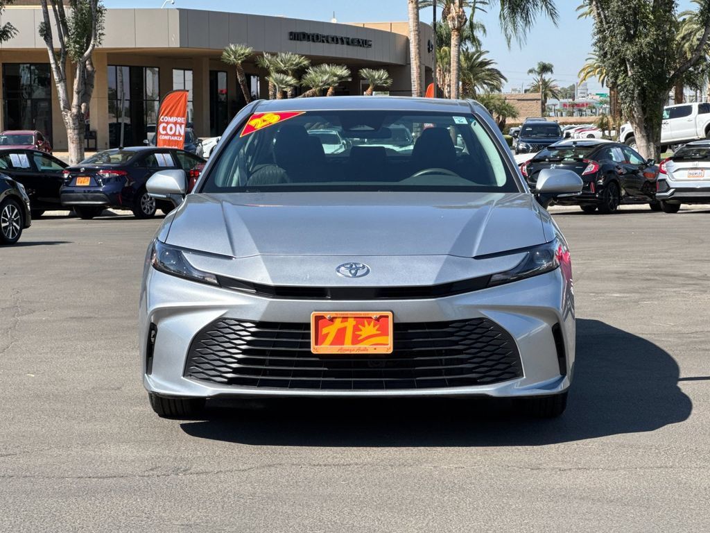 Used 2025 Toyota Camry LE FWD image 8