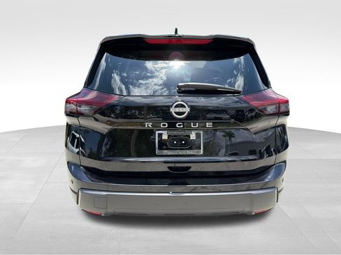 Certified 2024 Nissan Rogue S FWD image 6