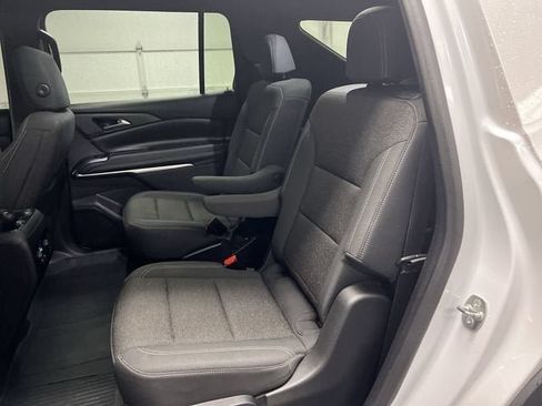 Certified 2024 Chevrolet Traverse LT w/ Midnight/Sport Edition FWD image 24