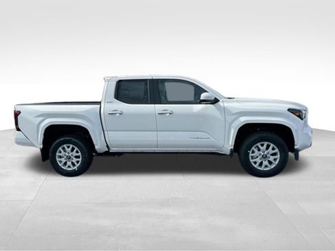 New 2026 Toyota Tacoma SR5 AWD/4WD image 7