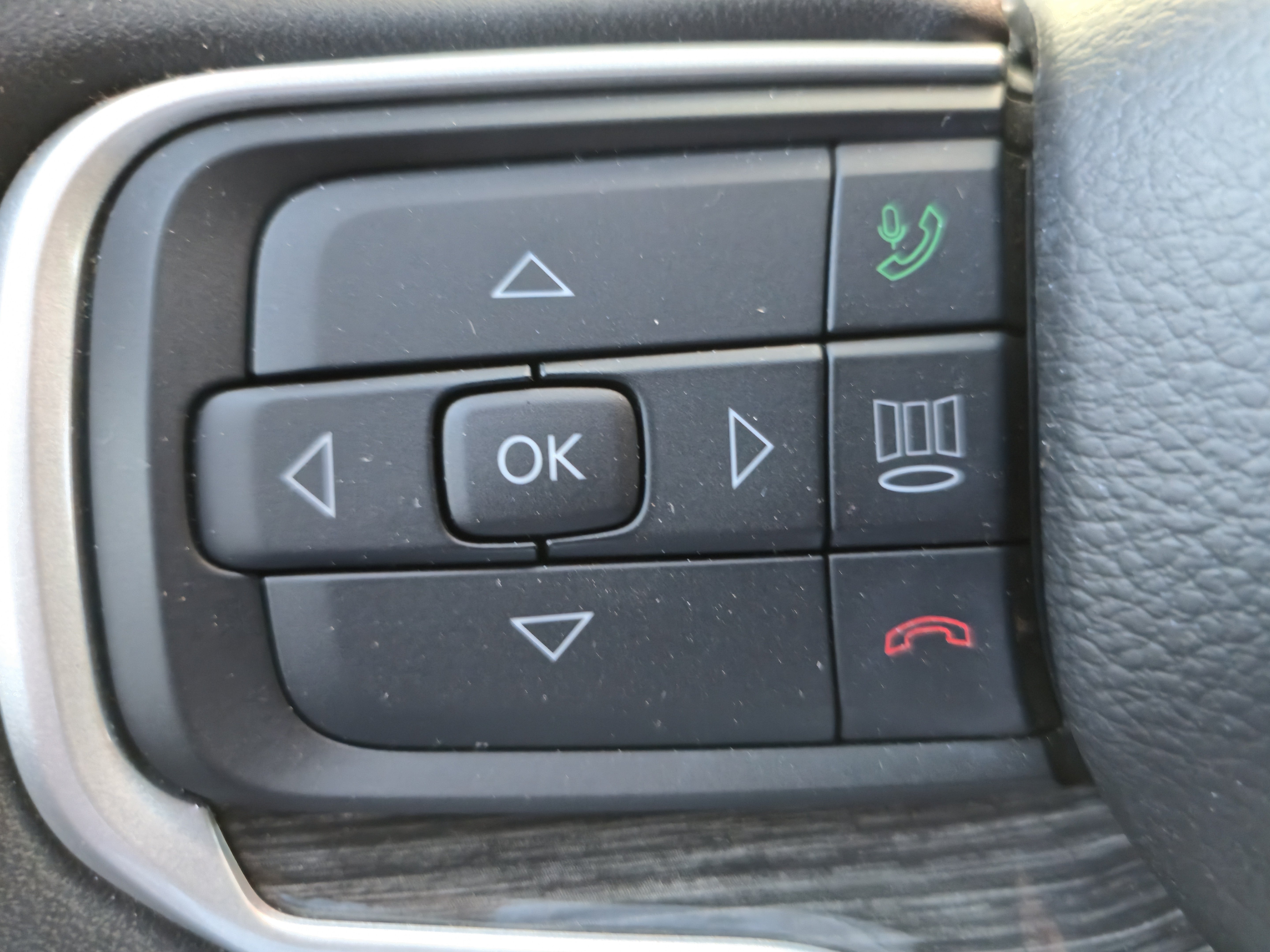 Used 2022 Jeep Wagoneer Series II AWD/4WD image 11