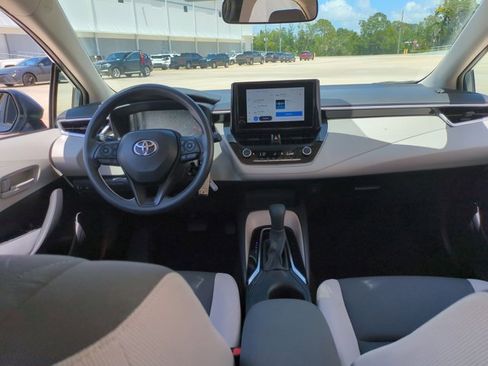 Used 2024 Toyota Corolla LE FWD image 16