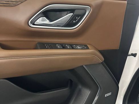 Used 2021 Chevrolet Tahoe High Country w/ Premium Package AWD/4WD image 8