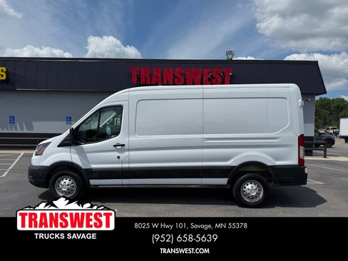 Used 2025 Ford Transit 250 148 Medium Roof Extended AWD image 2