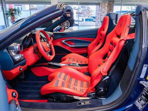 Used 2022 Ferrari F8 Tributo RWD image 11