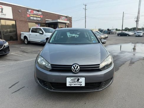 Used 2010 Volkswagen Golf 2-Door FWD image 8