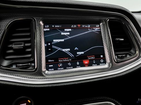 Used 2018 Dodge Challenger SRT Hellcat RWD image 81