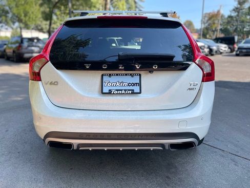 Used 2015 Volvo V60 T5 Cross Country w/ Protection Package AWD/4WD image 5