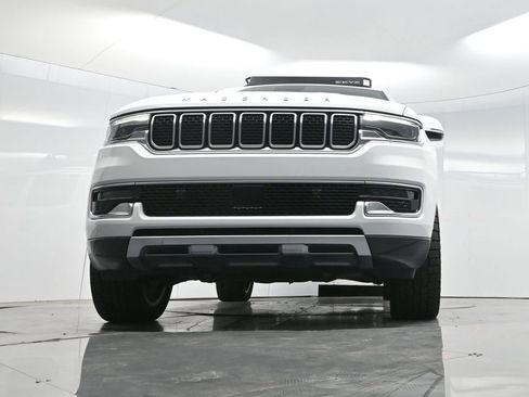 Used 2022 Jeep Wagoneer Series III w/ Premium Group I image 62