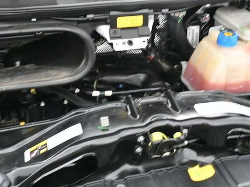 Used 2023 RAM ProMaster 2500 image 12