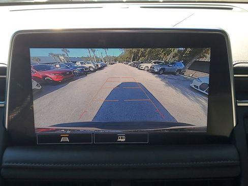 Used 2021 Chevrolet Tahoe LT image 32