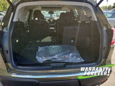 New 2025 Subaru Ascent Limited image 18